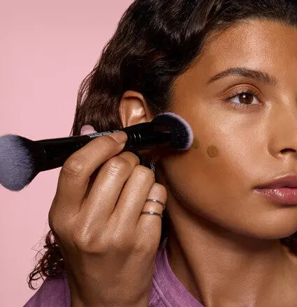 e.l.f. Liquid Bronzer & Contour Duo Brush - Volare Makeup