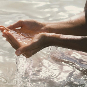 Summer Fridays Super Amino Gel Cleanser - Volare Makeup