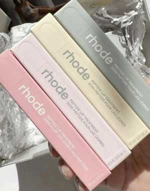 Rhode peptide lip treatment - Volare Makeup