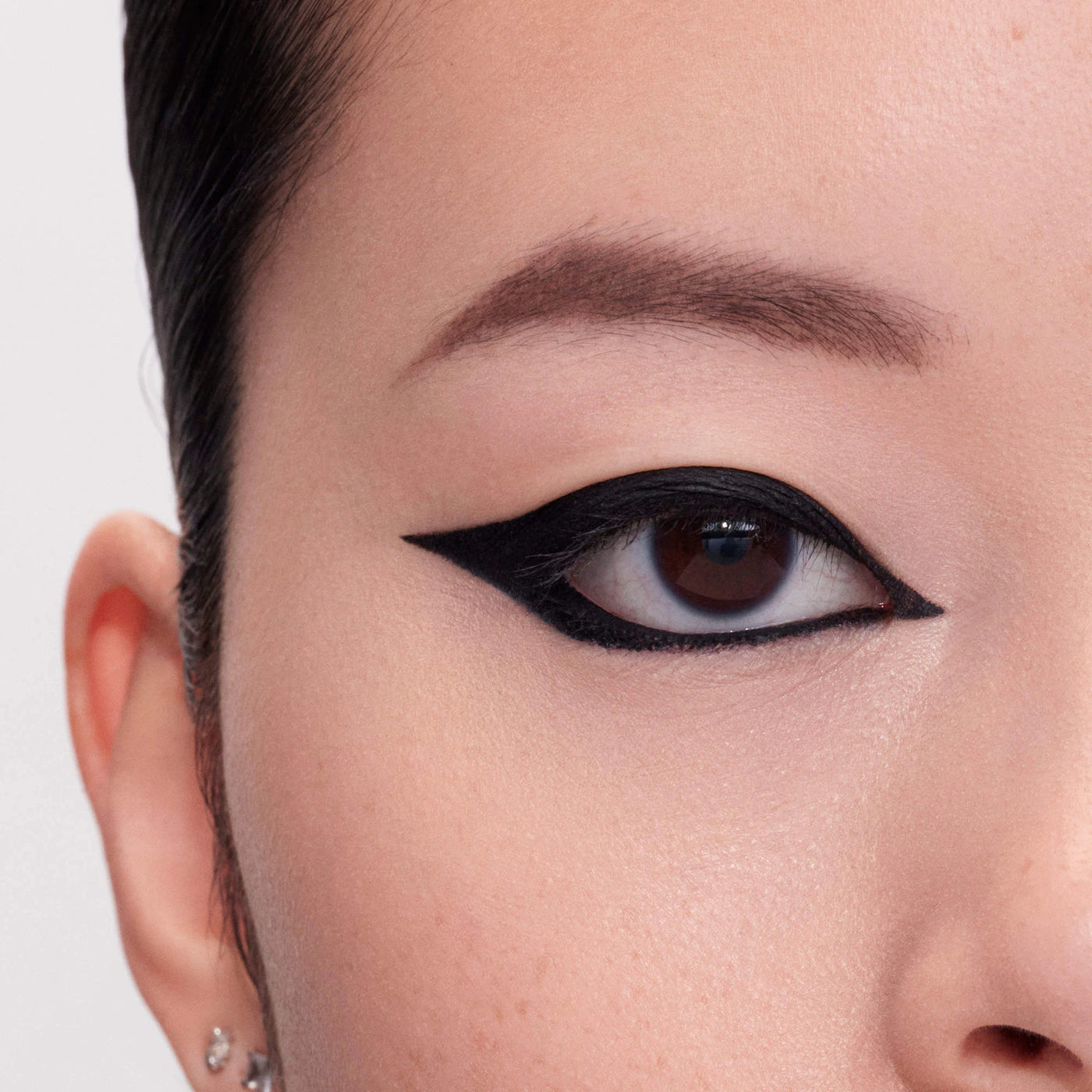 SEPHORA COLLECTION  12 Hour Colorful Contour Pencil Eyeliner
