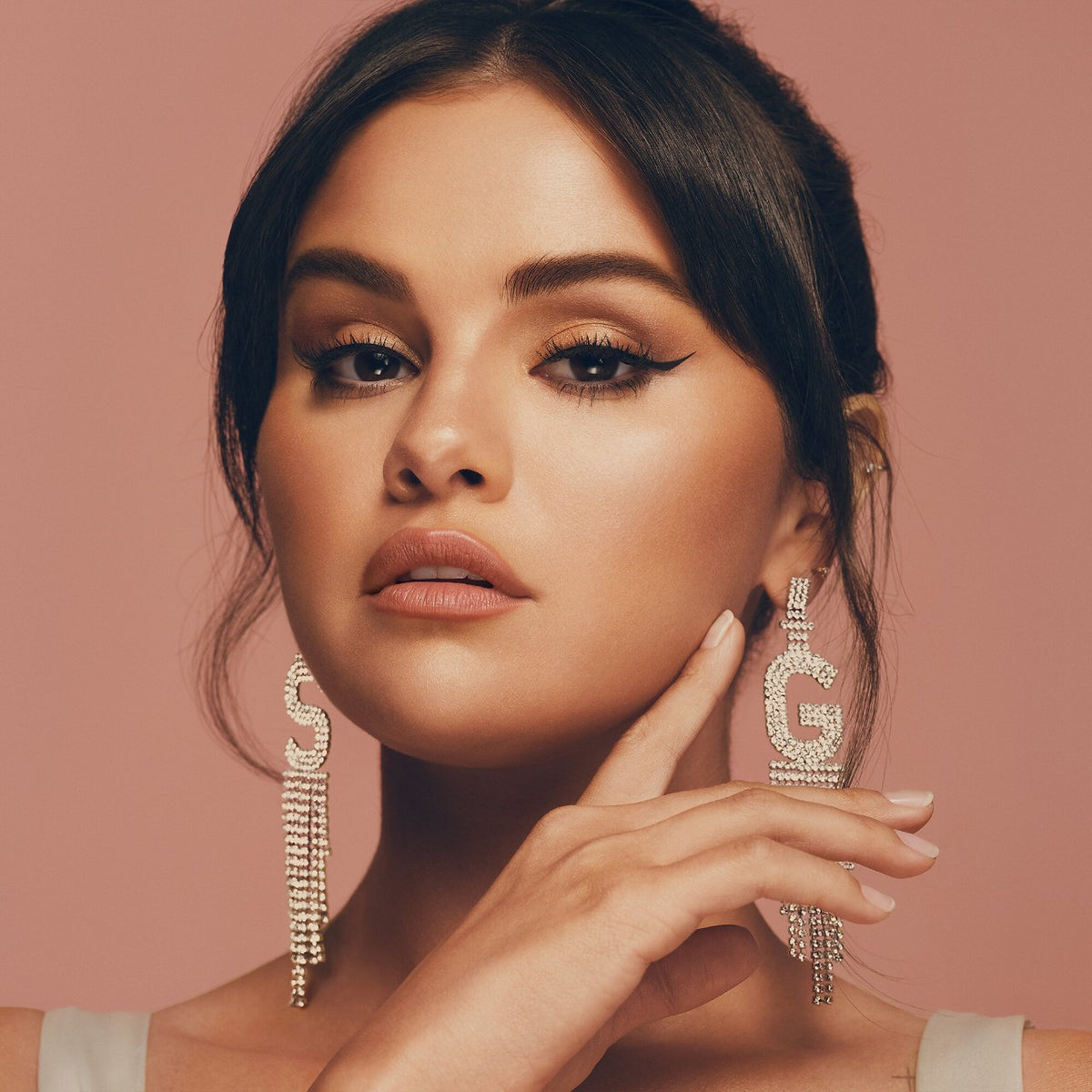 Rare Beauty by Selena Gomez Positive Light Under Eye Brightener  Volare Makeup   